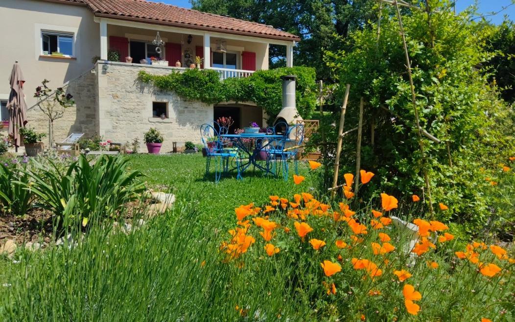 Bed and Breakfast Le Colombie Gouleme Concores Exterior foto